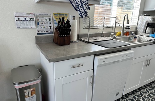 Victorville Casa | Sunny & Sweet Getaway