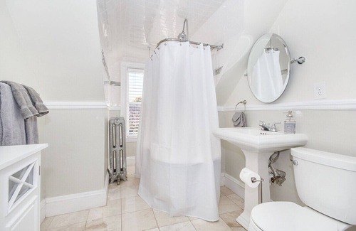 Dorchester Casa | Sunny Treetop Retreat | Near T