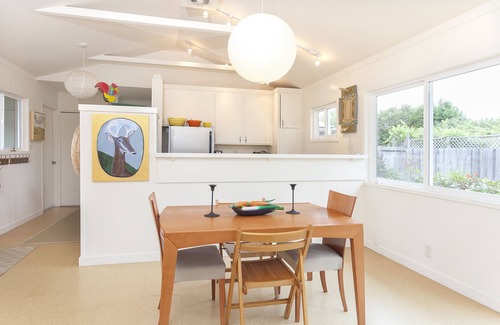 Bolinas Casa | Casa soleada y actualizada a una cuadra de Pt. Reyes Nat'l Seashore