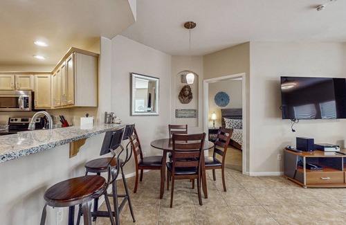 North Scottsdale Condominio | Sunny Vibes & Cozy Stays in the Heart of North Scottsdale.