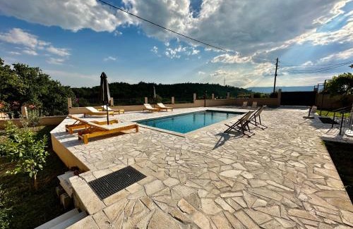 Pricelje Casa | Sunny village, pool house