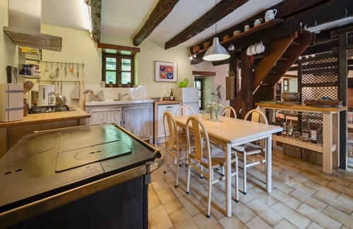 Brandonnet Villa | Molino de agua soleado con piscina climatizada