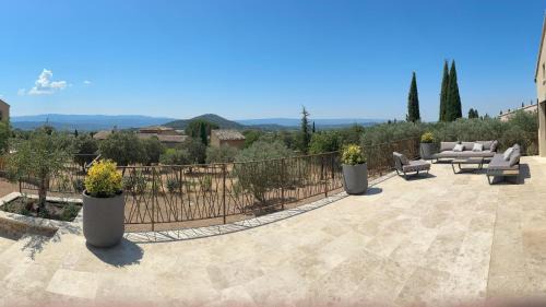 Saint-Saturnin-les-Apt Casa | Sunny Year-Round Provençal Luxury Retreat