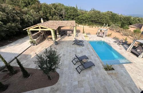 Saint-Saturnin-les-Apt Casa | Sunny Year-Round Provençal Luxury Retreat