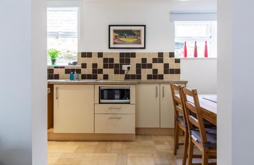 Denby Dale Casa | SunnyBank