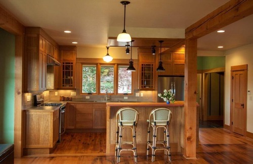 Sunnyland Casa | Hermosa Sunnyland Craftsman Home