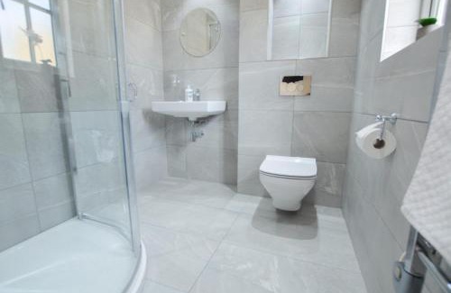 Truro Casa | Sunnyside Barn