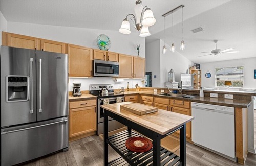 The Villages Casa | Sunnyside Escape in The Villages | Golfcart | BBQ