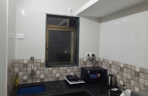 Navi Mumbai Apartamento | SunRay Serviced Apt , Sea View ,Ulwe, Navi Mumbai Airport