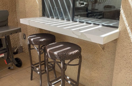 Rancho Mirage Condominio | Sunrise CC gated, luxurious 2 bdrm condo in Rancho Mirage, tennis, golf, pickle