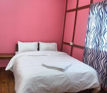 Dirang Casa | Sunrise Homestay