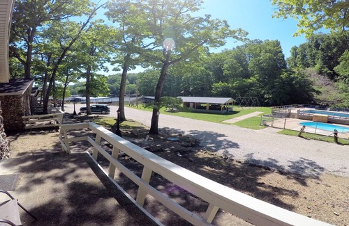 Sunrise Beach Cabina | Sunrise Shores Cabin # 3 Lake Front con una piscina! + TEJIDO