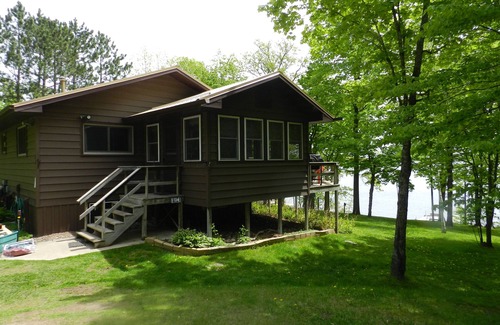 Palisade Casa | Up North Vacation Rental- ¡Los colores de otoño están aquí! 4 Wheeling! Motos de nieve!