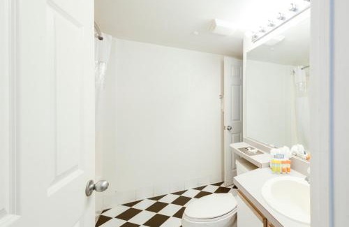 Key West Apartamento | Sunrise Suites Tierra Bomba Suite #403