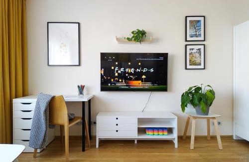 Ventspils Apartamento | SUNSET Apartment Near Sea - Family Friendly space with Bath and Good Coffee