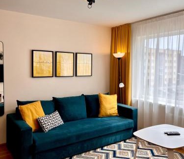 Ventspils Apartamento | SUNSET Apartment Near Sea - Family Friendly space with Bath and Good Coffee