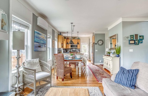 Lincoln Beach Casa | Sunset Beach Manor