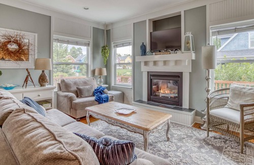 Lincoln Beach Casa | Sunset Beach Manor