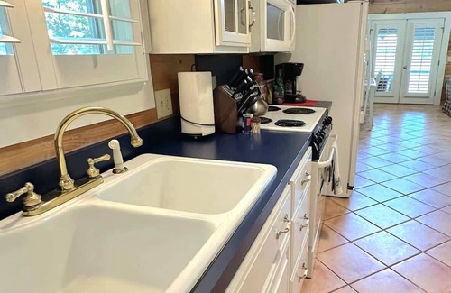 Newberry Shores Cabina | Sunset Cove Cabin Sum