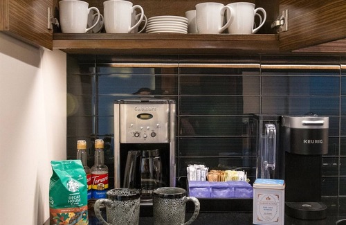 New Marlborough Casa | Sunset Falls: A Berkshire Mountain Luxury Retreat