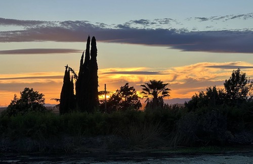 Isleton Casa | Sunset Floating Cabana #2