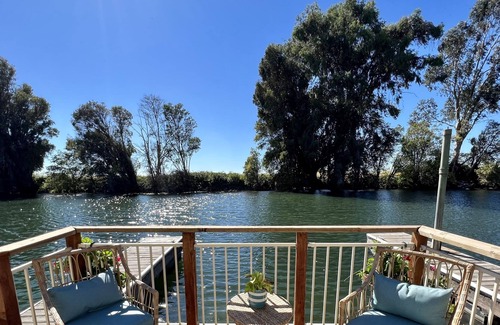 Isleton Casa | Sunset Floating Cabana #2