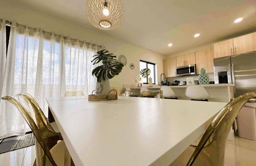 Florida City Casa | Sunset Haven: Beach Isle House FL Keys MIA Marina