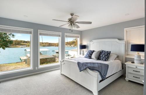 Gravois Mills Casa | Sunset & Lake Views, Outdoor Dining & Seats