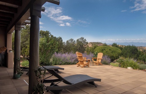 Tesuque Casa | Sunset Mountain Ranch- Serene retreat in Sangre de Cristo foothills