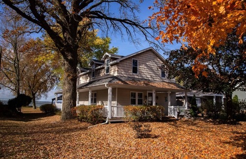 Fond du Lac Casa | Sunset on Lake Winnebago: Entire lake home in Fond du Lac, Wisconsin.