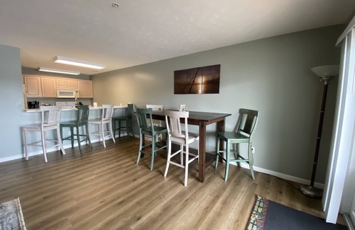 Gypsum Condominio | Sunset On The Water!