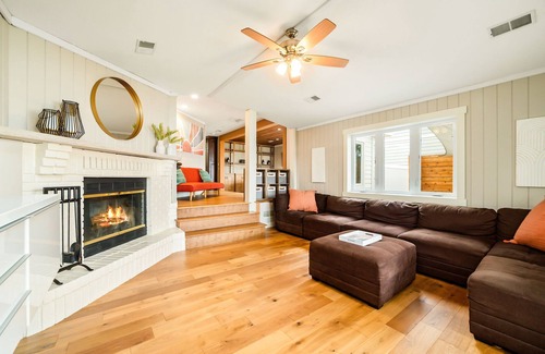 Big Lake Cabina | Sunset Retreat 4 Seasons Lake Home - Pedal Boat, Canoe & Kayak