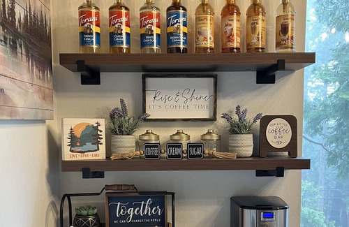 Mi-Wuk Village Cabaña | Sunset Retreat! Pet friendly mountain house