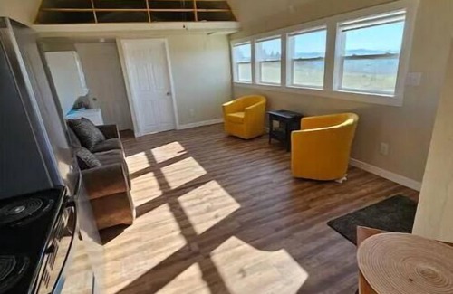 Canyon County Cabaña | Sunset Ridge Cottage, amazing views