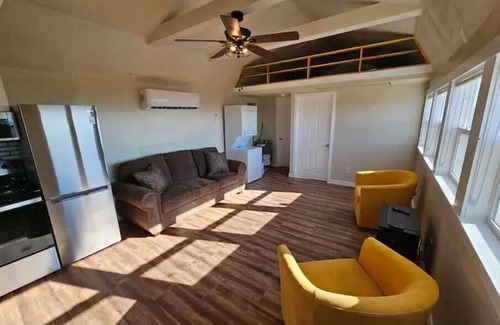 Canyon County Cabaña | Sunset Ridge Cottage, amazing views