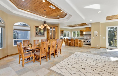 Castle Glen Estates Cabina | Sunset Ridge Villa #2178