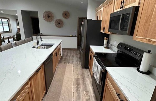 New Lisbon Casa | Sunset Serenity at Castle Rock