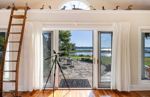 Hillsmere Casa | Sunset Serenity