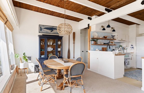 Lagoon Point Cabaña | Sunset View Cottage in Lagoon Point -