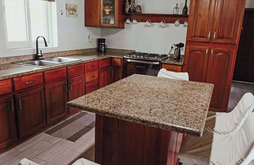 Antoneys Cay Condominio | Sunset Villas 4A: Seaside Serenity 2-Bedroom Condo