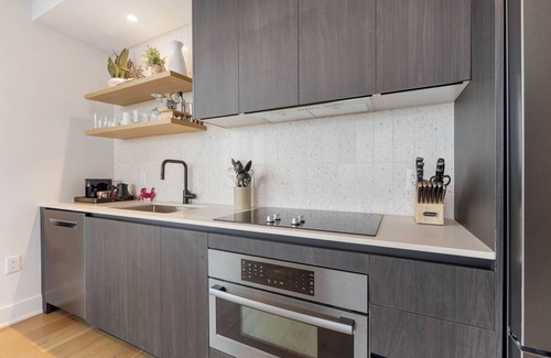 Rainey Street Historic District Condominio | Sunshine Condo in Downtown Austin