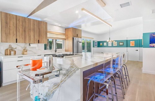 Araby Apartamento | Sunshine Days Modern Palm Springs Oasis w/ Private Pool, Spa & Views