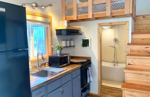 San Luis Obispo Casa | Sunshine Tiny Studio and Loft Close to Downtown