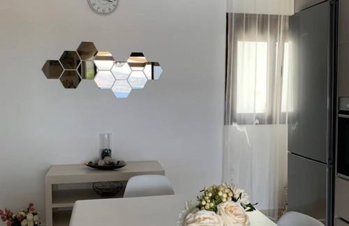 Vlicha Villa | Nuevo en el sitio villa "Sunshine" con piscina, muy cerca de la playa