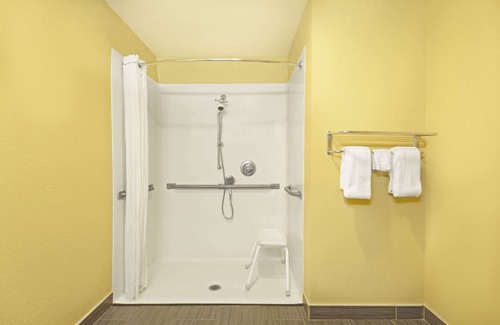 Covington Hotel | Super 8 by Wyndham Covington