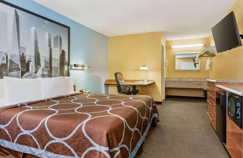 Findlay Hotel | Super 8 by Wyndham Findlay