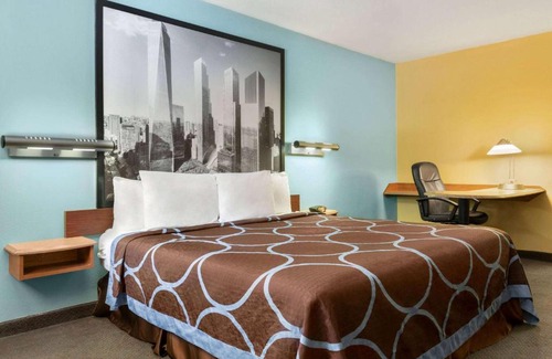 Findlay Hotel | Super 8 by Wyndham Findlay