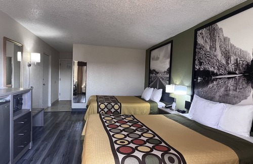 Fort Stockton Hotel | Super 8 by Wyndham Ft Stockton
