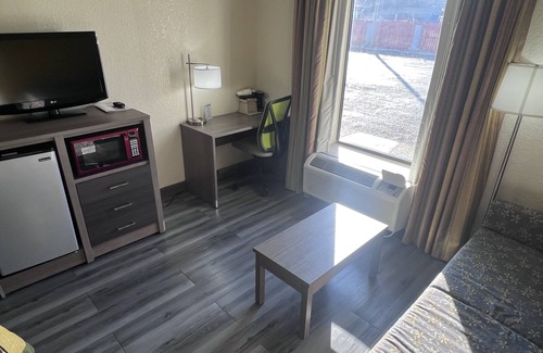 Fort Stockton Hotel | Super 8 by Wyndham Ft Stockton