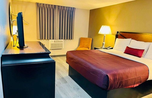 Benton Harbor Hotel | Super 8 by Wyndham Benton Harbor - St. Joseph